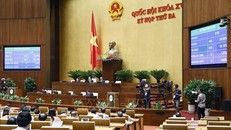 Quốc hội biểu quyết thông qua Nghị quyết về Chương trình giám sát của Quốc hội năm 2023, chiều 6/6. Ảnh: Doãn Tấn/TTXVN