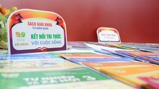 Sách giáo khoa theo chương trình giáo dục phổ thông mới đa dạng với nhiều bộ sách khác nhau. (Ảnh: Bộ GD-ĐT)
