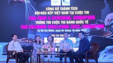 Đại diện Hiệp hội Du lịch TP Hồ Chí Minh, Chi Hội đầu bếp chuyên nghiệp Sài Gòn công bố danh sách thí sinh tham gia cuộc thi Bánh quốc tế.