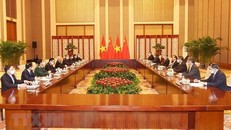 Tổng Bí thư Nguyễn Phú Trọng hội kiến Thủ tướng Trung Quốc Lý Khắc Cường. (Ảnh: Trí Dũng/TTXVN)