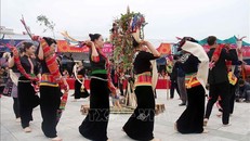 Trích đoạn lễ hội "Xek Pang Á" của dân tộc Kháng, tỉnh Sơn La. Ảnh: Trung Kiên/TTXVN