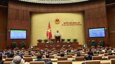 Chiều 5/1, Quốc hội biểu quyết thông qua Nghị quyết phê chuẩn Phó Thủ tướng Chính phủ nhiệm kỳ 2021 - 2026. Ảnh: Doãn Tấn/TTXVN