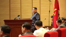 Nhà lãnh đạo Triều Tiên Kim Jong-un phát biểu tại một hội nghị toàn quốc ngày 11/8/2022. Ảnh: KCNA/TTXVN