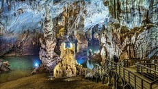 Động Phong Nha đẹp huyền ảo và kỳ vỹ. Ảnh: TTXVN phát