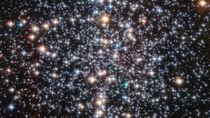 Cụm sao Messier 4, nơi kính Hubble phát hiện hố đen mới. (Nguồn: Live Science)