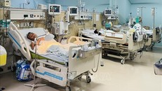 Bệnh nhân bị ngộ độc rượu điều trị tại Bệnh viện đa khoa Đồng Nai. 