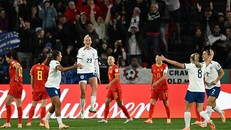 Anh giành vé đi tiếp sau chiến thắng đậm trước Trung Quốc. (Nguồn: AFP)