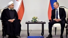 Tổng thống Nga Vladimir Putin (phải) và Tổng thống Iran Ebrahim Raisi trong cuộc gặp ở Tehran vào ngày 19/7/2022. Ảnh: Sputnik