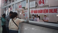 Bệnh viện Đa khoa vùng Tây Nguyên ở tỉnh Đắk Lắk thực hiện đăng ký khám bệnh online, giảm tải thời gian chờ khám cho bệnh nhân.