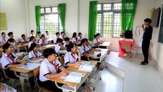 Giờ học Toán tại Lớp 8A1, Trường THCS Tân Hòa, xã Tân Hòa, huyện Tân Châu, tỉnh Tây Ninh. Ảnh minh họa: Hồng Đạt/TTXVN