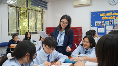 Giờ học của cô và trò Trường Trung học cơ sở-Trung học phổ thông Nguyễn Siêu. (Ảnh: PV/Vietnam+)