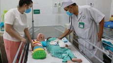 Số ca mắc sởi tăng cao, bệnh viện quá tải