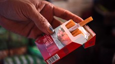 Hút 1 điếu thuốc lá có thể làm giảm 20 phút tuổi thọ