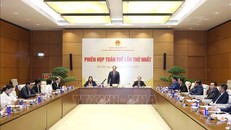 Phiên họp toàn thể lần thứ nhất của Ủy ban Dân nguyện và Giám sát