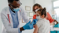 CDC Mỹ nghiên cứu mối liên hệ giữa vaccine và bệnh tự kỷ ở trẻ em