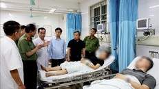 Thăm hỏi, động viên người nhà chiến sĩ Công an hy sinh khi làm nhiệm vụ