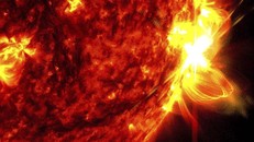 Năng lượng Mặt Trời bùng nổ mạnh chưa từng có, có thể gây bão từ
