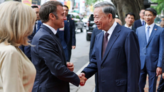 Tổng Bí thư Tô Lâm và Tổng thống Pháp thăm Khu di tích Chủ tịch Hồ Chí Minh tại Phủ Chủ tịch