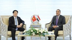Chủ tịch nước Lương Cường hội kiến Thủ tướng Ai Cập Mostafa Madbouly. (Ảnh: Lâm Khánh/TTXVN)