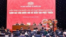Chủ tịch Quốc hội Trần Thanh Mẫn phát biểu khai mạc và chỉ đạo Diễn đàn. (Ảnh: Doãn Tấn/TTXVN)