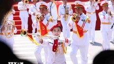 Đoàn quân nhạc Quân đội Nhân dân Việt Nam biểu diễn tại chương trình. (Ảnh: Phạm Kiên/TTXVN)