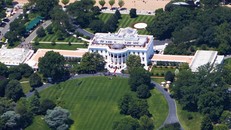 Mỹ làm gì với hàng tỷ USD mỗi tháng thu được từ mức thuế quan mới?