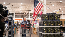 Thuế quan Mỹ có thể giúp lạm phát thế giới hạ nhiệt