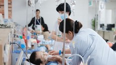 Chăm sóc sức khỏe cho bệnh nhân (Ảnh minh họa)