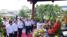 Khánh thành Khu tưởng niệm thanh niên xung phong hy sinh tại bến phà Long Đại