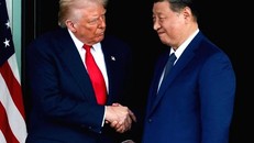 Phát hiện bất ngờ về đường đi của dòng vốn từ ngân hàng nhà nước Trung Quốc vào Mỹ