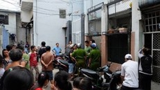 Nam thanh niên biến bạn gái thành cây đuốc sống