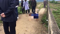 Người đàn ông chết bất thường giữa đồng: Nghi can tự vẫn?