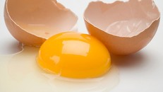 Sự nguy hiểm từ lòng trắng trứng mà bạn không ngờ tới