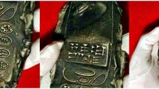 Phát hiện cổ vật 3000 năm có hình dáng giống điện thoại di động 