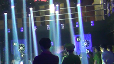 Đột kích tụ điểm 'đệ nhất ăn chơi' ở Nam Sài Gòn