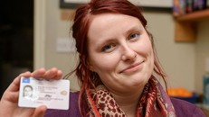 Bị cấm đi máy bay vì trùng tên với IS