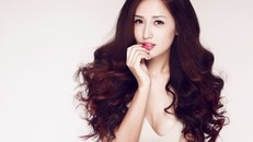 Quá khứ mất cha, mẹ bị ông bà nội “đuổi đi” của Mai Phương Thúy