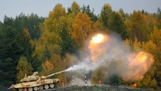 Nga điều T-90MS đến Syria để chế áp tên lửa TOW của phiến quân?