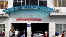 Bệnh nhân tâm thần chết tức tưởi vì tranh tô mì