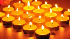 Đốt nến thơm trong phòng có thể sản sinh ra phoóc-môn gây ung thư