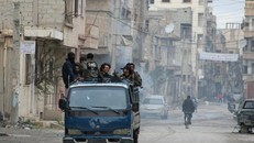 IS thảm sát hàng trăm người ở thành phố lớn nhất miền đông Syria