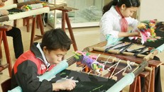 Đại tướng Ngô Xuân Lịch thăm, chúc Tết ở Làng hữu nghị Việt Nam