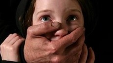 Đắk Lắk: Thanh niên 'giở trò đồi bại' với bé gái trong bệnh viện