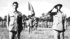 Vị Chủ tịch Hà Nội luôn bảo con 'Đi cùng nhé?'