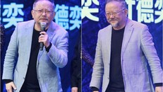 ‘Hòa Đại nhân’ xuất hiện với râu tóc bạc phơ ở tuổi 68