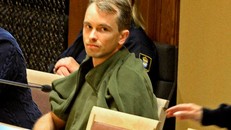 Lộ diện bác sĩ dâm đãng nhốt bệnh nhân làm nô lệ tình dục