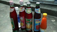Lại phát hiện 16 nghìn chai siro, tương ớt làm bằng hóa chất