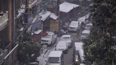 Rét kỷ lục ở Bắc Bộ: Người mừng người lo