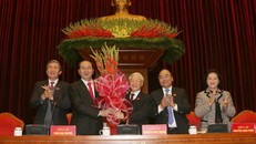 Công bố danh sách Bộ Chính trị, Ban bí thư Trung ương khóa XII 