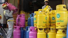 Giá gas giảm tiếp 20.000 đồng/bình ngày 1/2
